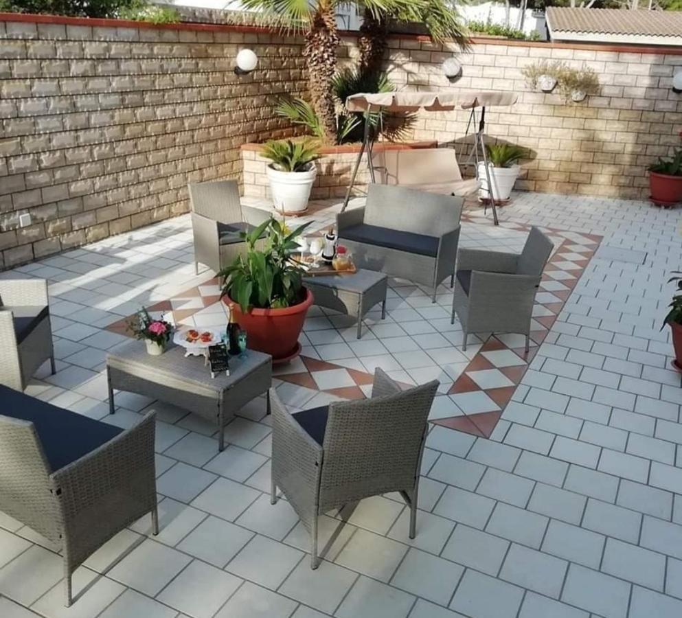 Dolcesosta B&B Marina Di Pulsano Eksteriør bilde